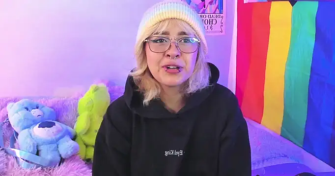 Snapshot of NekoWaifu chatting on 11.03.25 NekoWaifu online show from 11.03.25