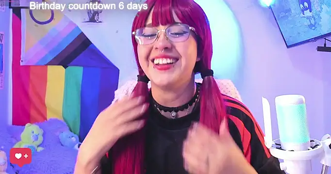 Snapshot of NekoWaifu chatting on 11.15.25 NekoWaifu online show from 11.15.25