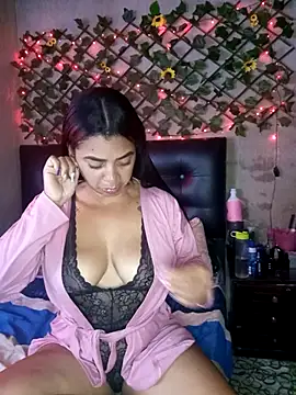 Snapshot of Isabela_Foxx1 chatting on 09.19.25 Isabela Foxx1 online show from 09.19.25