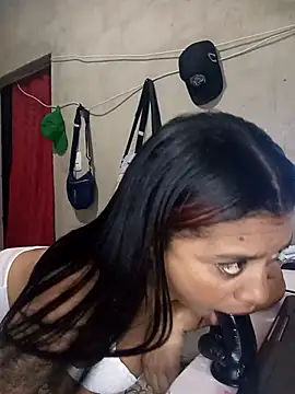 Snapshot of Isabela_Foxx1 chatting on 10.18.25 Isabela Foxx1 online show from 10.18.25