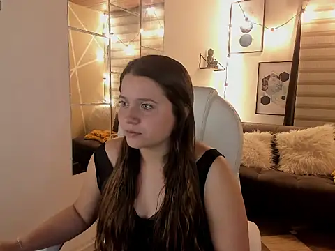 sophiee09  online show from 10.15.25