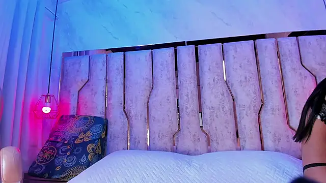 Snapshot of paulina_cano chatting on 09.15.25 paulina cano online show from 09.15.25