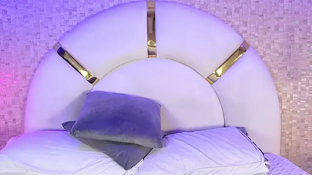 Snapshot of paulina_cano chatting on 09.16.25 paulina cano online show from 09.16.25