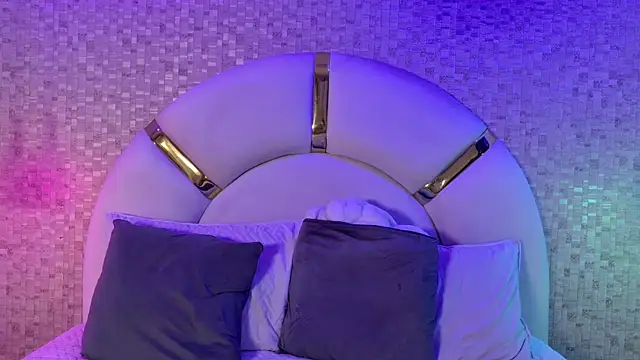 Snapshot of paulina_cano chatting on 09.18.25 paulina cano online show from 09.18.25