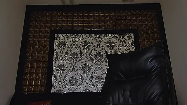 Snapshot of DariaX19 chatting on 11.22.25 DariaX19 online show from 11.22.25