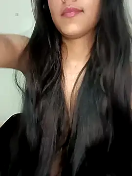 Snapshot of reetika6375 chatting on 12.05.25 reetika6375 online show from 12.05.25