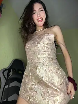 Emily-hottson online show from 03.11.26