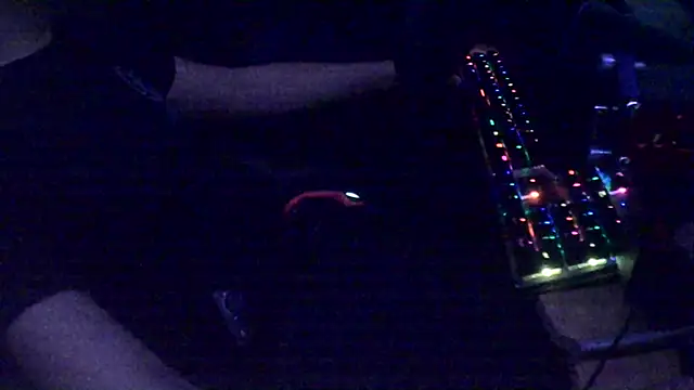 Snapshot of xderox318 chatting on 10.13.25 xderox318 online show from 10.13.25