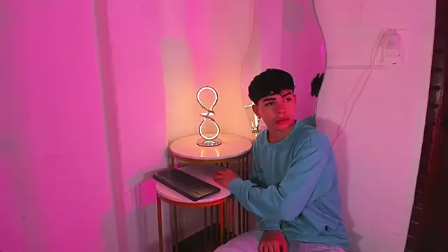 Peter chase online show from 11.07.25