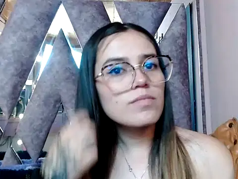 CRISTALHERRANZ online show from 10.01.25