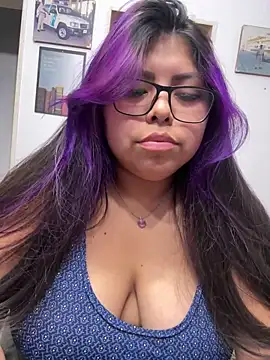 Snapshot of Lunarebelde chatting on 12.02.25 Lunarebelde online show from 12.02.25