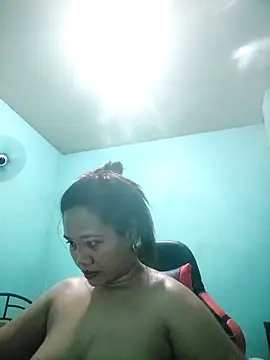 Snapshot of Alyxa_Star chatting on 11.01.25 Alyxa Star online show from 11.01.25