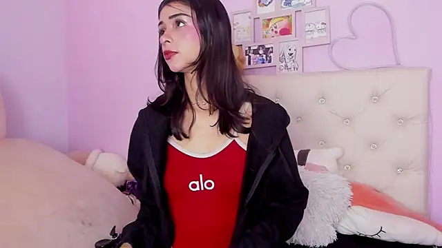 Snapshot of Yuni_kim chatting on 11.07.25 Yuni kim online show from 11.07.25