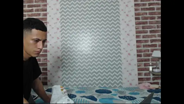 KaMila M00N online show from 10.25.25