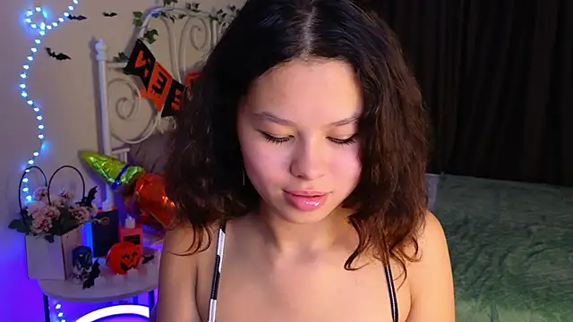 moco choco online show from 10.29.25