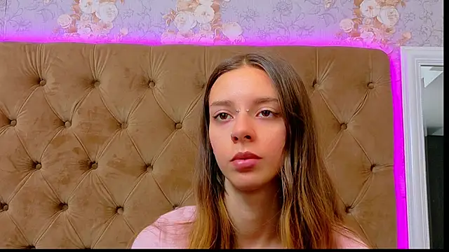 CoraVex online show from 06.22.26