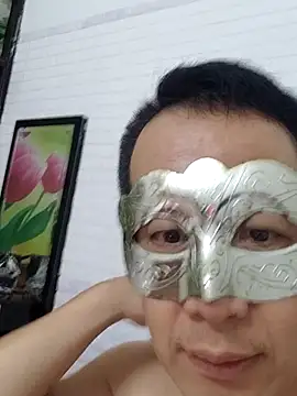 Snapshot of MaiHoang2k chatting on 09.17.25 MaiHoang2k online show from 09.17.25