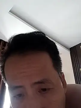 Snapshot of MaiHoang2k chatting on 09.27.25 MaiHoang2k online show from 09.27.25