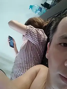 Snapshot of MaiHoang2k chatting on 10.01.25 MaiHoang2k online show from 10.01.25