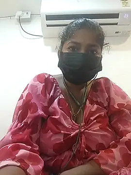 Snapshot of TAMIL_AMMUKUTTYY chatting on 10.21.25 TAMIL AMMUKUTTYY online show from 10.21.25