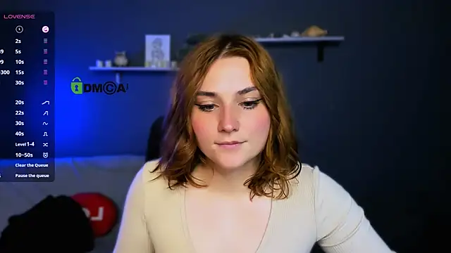 Snapshot of casey_meow_ chatting on 11.11.25 casey meow online show from 11.11.25