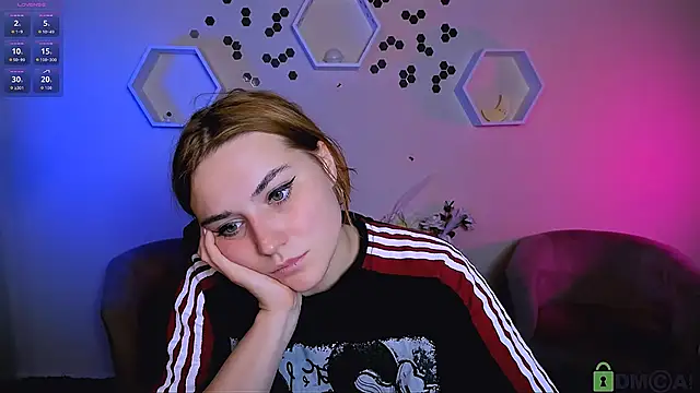 Snapshot of casey_meow_ chatting on 11.30.25 casey meow online show from 11.30.25