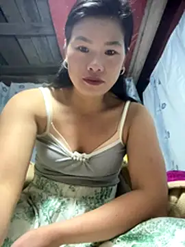 Snapshot of Qinjid002 chatting on 11.25.25 Qinjid002 online show from 11.25.25