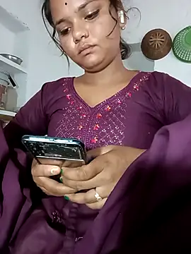 Hot Shredha online show from 10.18.25