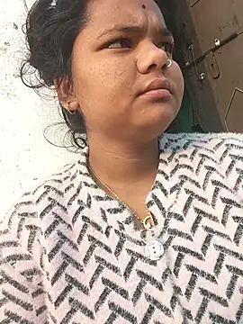 Hot Shredha online show from 11.27.25