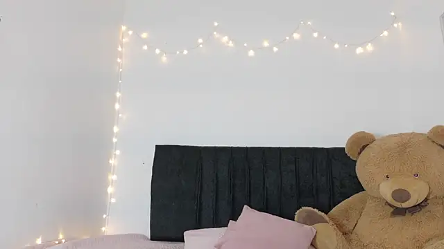 Natashaparker   online show from 06.18.26