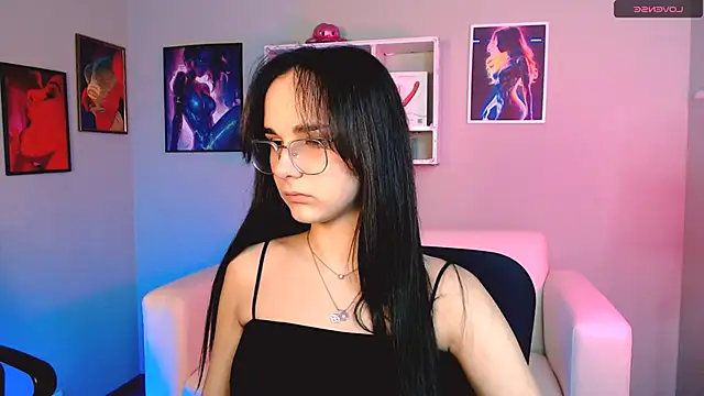 ariana ross7 online show from 11.28.25