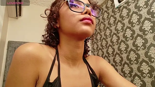 Snapshot of MissDhana chatting on 10.26.25 MissDhana online show from 10.26.25