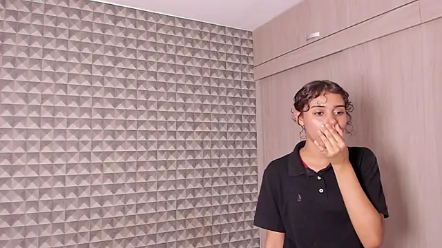 Snapshot of MissDhana chatting on 11.21.25 MissDhana online show from 11.21.25