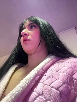 Snapshot of Daphnee-x chatting on 09.26.25 Daphnee-x online show from 09.26.25