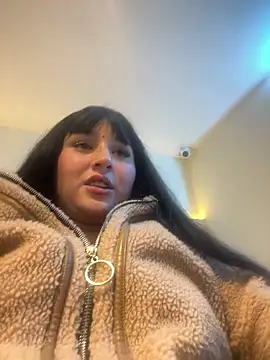 Snapshot of Daphnee-x chatting on 02.16.26 Daphnee-x online show from 02.16.26