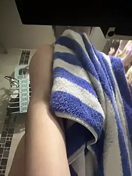 Snapshot of Daphnee-x chatting on 03.16.26 Daphnee-x online show from 03.16.26