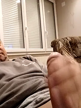 Snapshot of hugoboys4576 chatting on 11.20.25 hugoboys4576 online show from 11.20.25