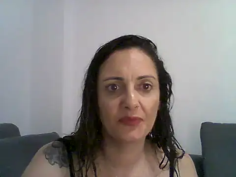 Snapshot of dulcefanny chatting on 12.21.25 dulcefanny online show from 12.21.25