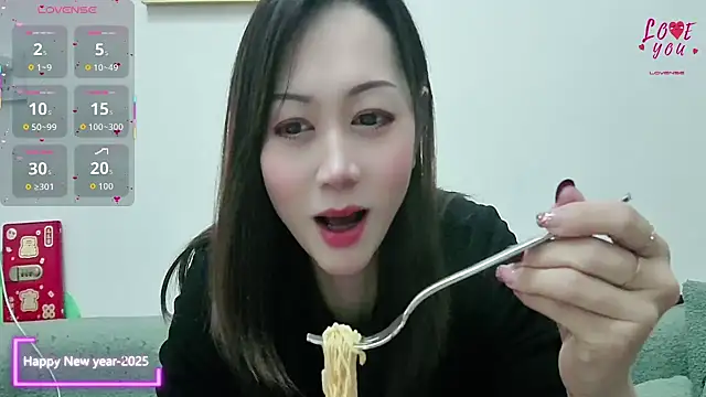 Snapshot of MEIZI8-2025 chatting on 11.03.25 MEIZI8-2025 online show from 11.03.25