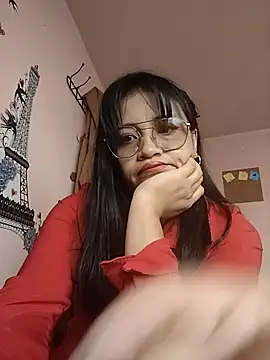 Snapshot of MILA__06 chatting on 09.25.25 MILA 06 online show from 09.25.25