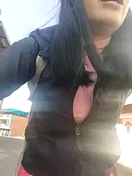 Snapshot of MILA__06 chatting on 09.26.25 MILA 06 online show from 09.26.25