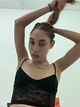 loirinhaaa online show from 10.12.25