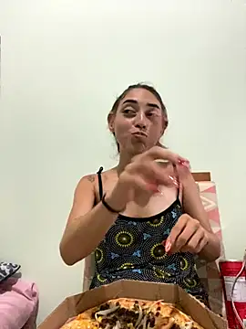 loirinhaaa online show from 11.16.25