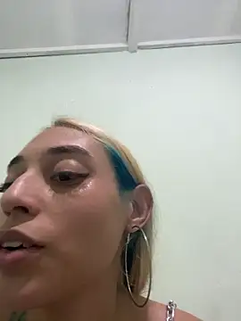 loirinhaaa online show from 04.27.26
