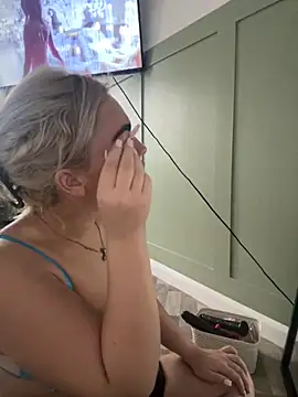 BelleXx online show from 10.17.25