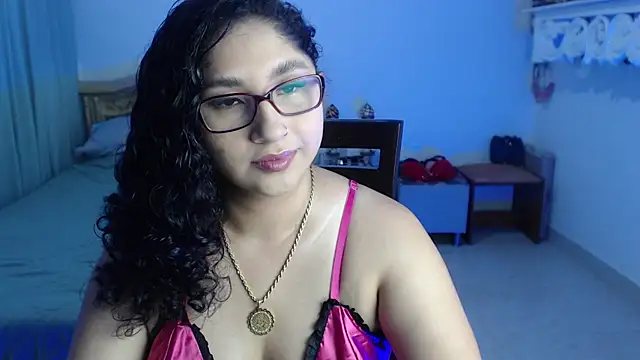 Snapshot of Gia_Dior chatting on 09.29.25 Gia Dior online show from 09.29.25