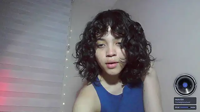 Snapshot of _curiouskitten_ chatting on 11.30.25 curiouskitten online show from 11.30.25