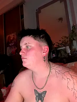 Snapshot of captaine_pioupiou chatting on 09.20.25 captaine pioupiou online show from 09.20.25