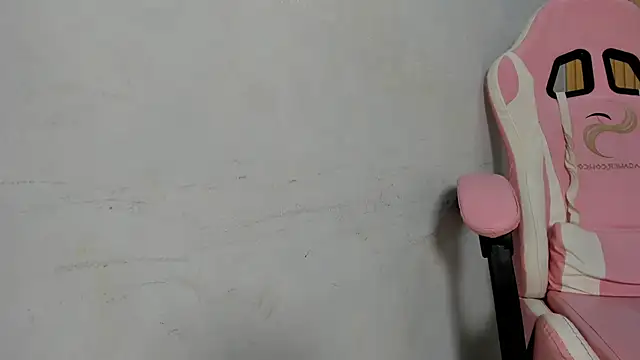 Dakota x18 online show from 10.15.25