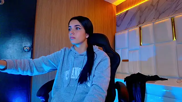 sophiadoll tf online show from 10.29.25